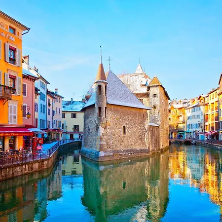 Magnifique De 3 * Annecy